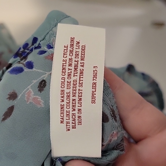 Arizona Jean Company Green Bell Sleeve Sheer Floral Blouse - Picture 8 of 8